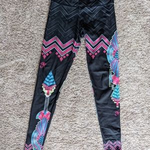 Onzie XS psychedelic leggings